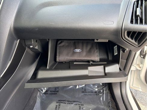 Used 2018 Ford Focus Titanium w/ Titanium Technology Package image 41