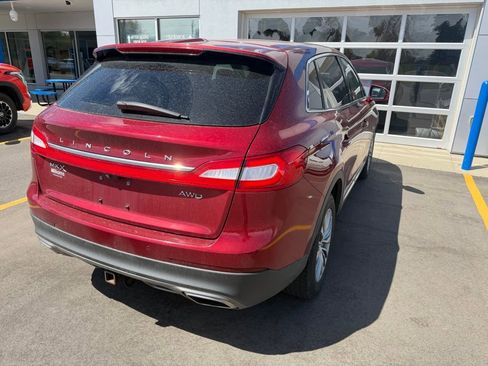 Used 2016 Lincoln MKX Select w/ Select Plus Package AWD/4WD image 5