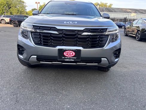 Used 2025 Kia Seltos S AWD/4WD image 7