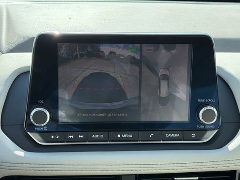 Certified 2021 Nissan Rogue SV w/ Premium Package image 27