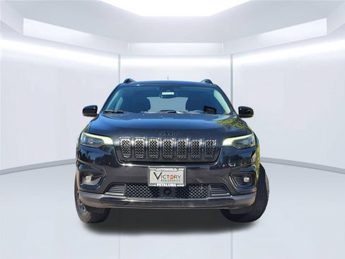 Used 2023 Jeep Cherokee Altitude Lux AWD/4WD image 3