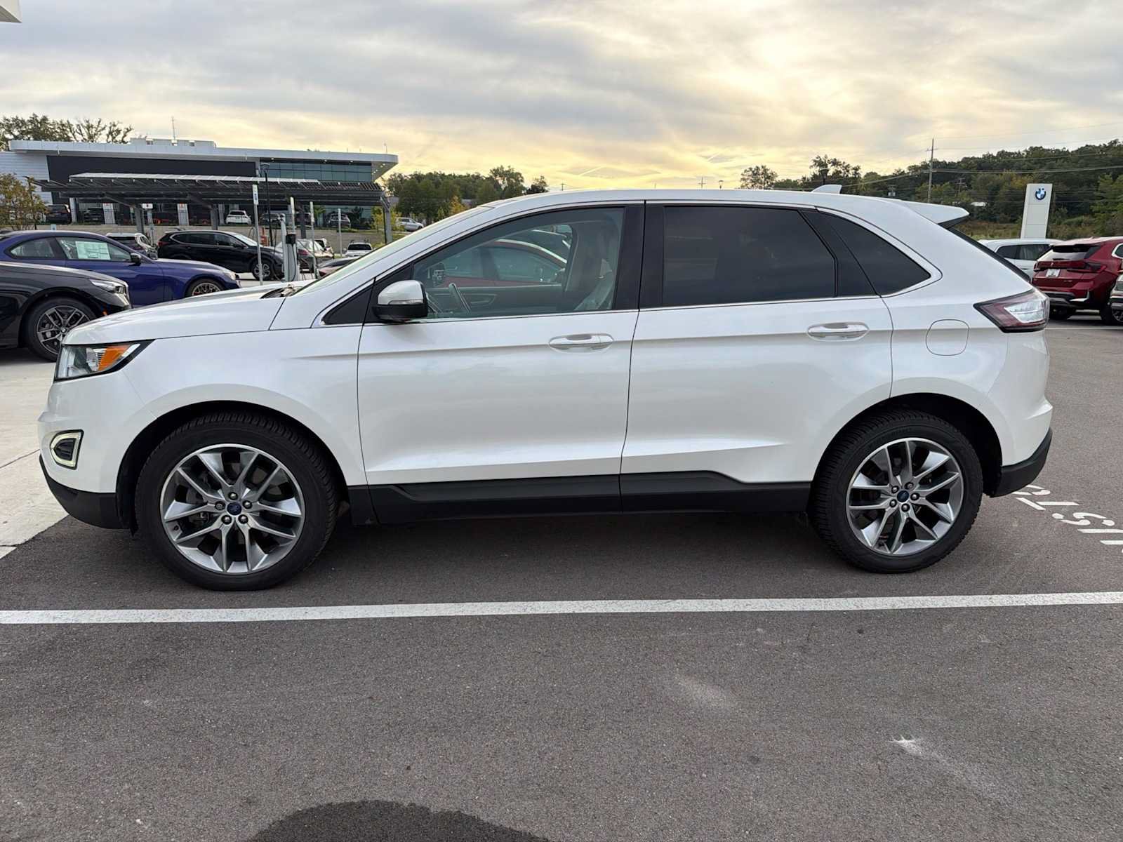 Used 2015 Ford Edge Titanium w/ Equipment Group 301A AWD/4WD image 3