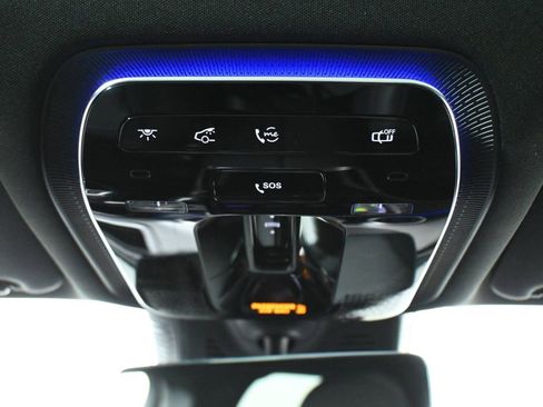 Used 2025 Mercedes-Benz GLC 350e 4MATIC image 20