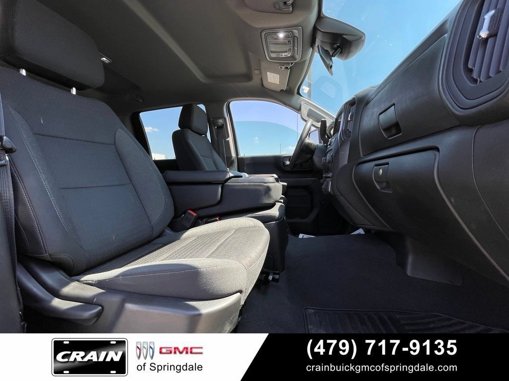 Used 2024 Chevrolet Silverado 2500 Custom w/ Custom Convenience Package AWD/4WD image 29
