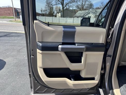 Used 2019 Ford F150 XLT w/ Equipment Group 302A Luxury image 18