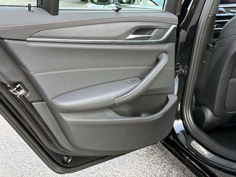 Certified 2023 BMW 530i 530i w/ Convenience Package image 11