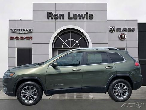 Used 2021 Jeep Cherokee Latitude Lux w/ Comfort/Convenience Group AWD/4WD image 1
