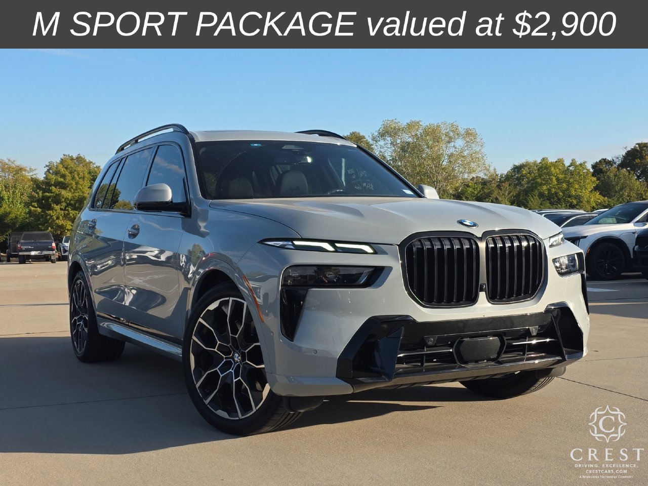 Used 2023 BMW X7 xDrive40i w/ M Sport Package AWD/4WD image 1