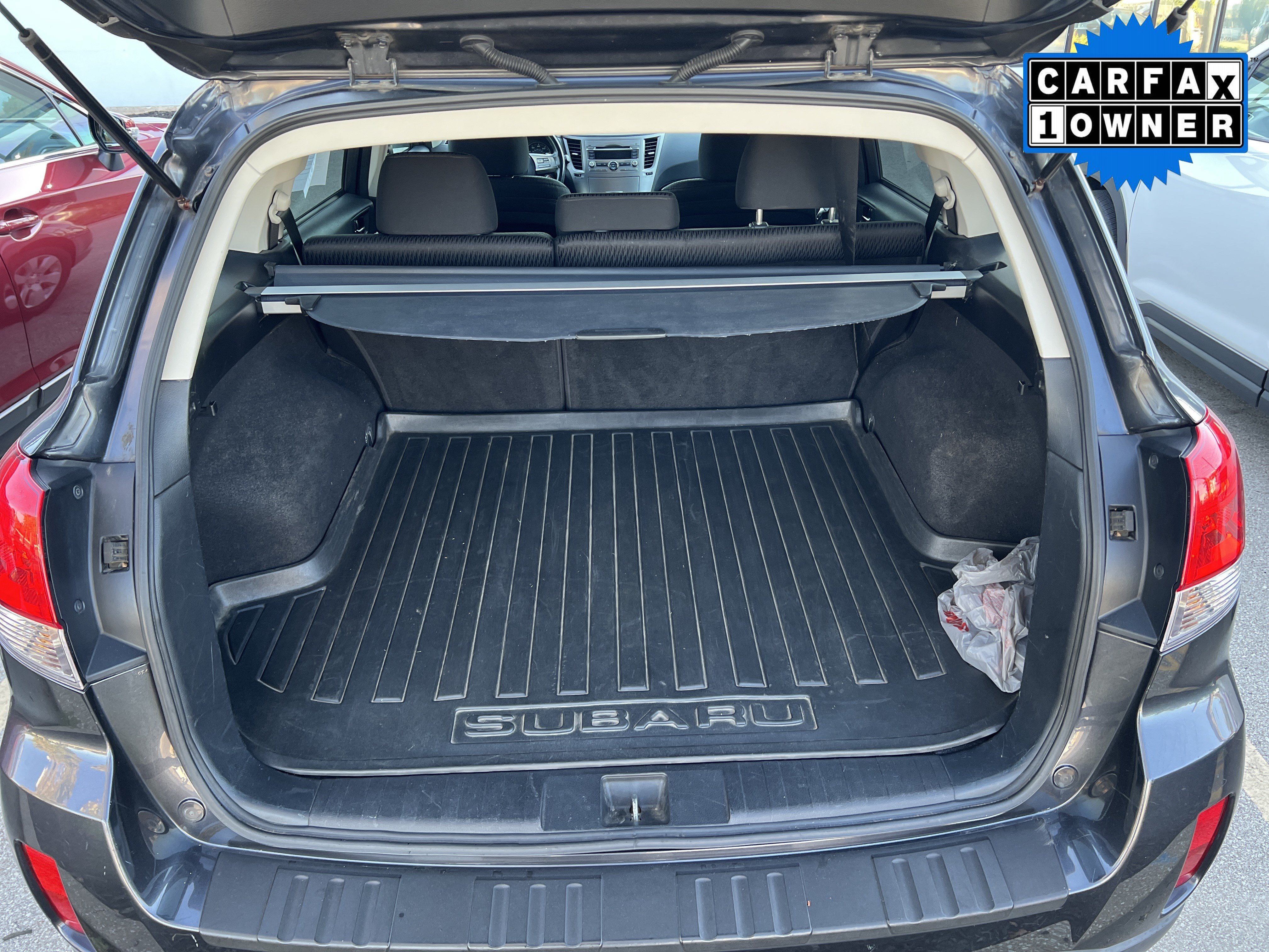 Used 2011 Subaru Outback 2.5i Premium AWD/4WD image 12