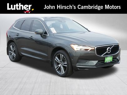 Used 2019 Volvo XC60 T5 Momentum w/ Multimedia Package