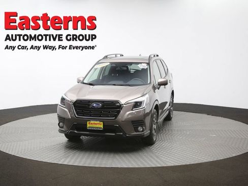 Used 2022 Subaru Forester Premium image 58