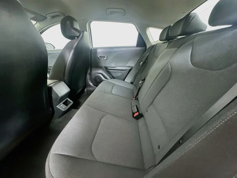 Used 2025 Kia K4 FWD image 26