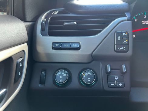 Used 2019 GMC Yukon XL Denali w/ Open Road Package image 45