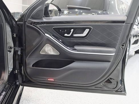 Used 2021 Mercedes-Benz S 580 4MATIC Sedan image 37