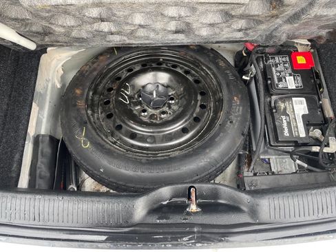 Used 2017 Dodge Charger SXT image 16