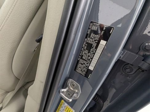 Used 2020 Volvo XC90 T5 Momentum w/ Protection Package Premier image 27