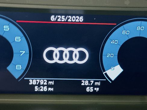 Used 2025 Audi Q3 2.0T Premium AWD/4WD image 19