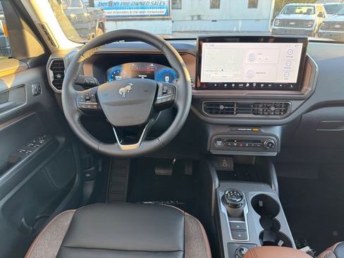New 2025 Ford Bronco Sport Outer Banks w/ Outer Banks Tech Package+ AWD/4WD image 11
