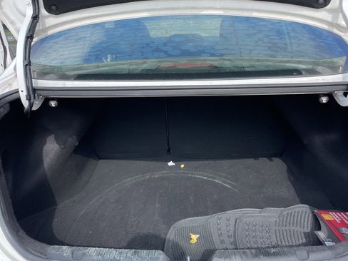 Used 2018 Kia Forte LX image 11