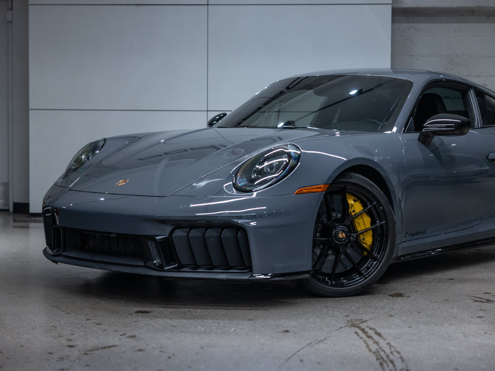 Certified 2025 Porsche 911 Carrera 4 GTS AWD/4WD image 19