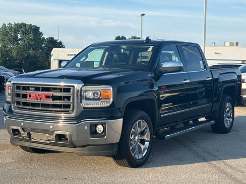 Used 2015 GMC Sierra 1500 SLT w/ SLT Crew Cab Value Package AWD/4WD image 2