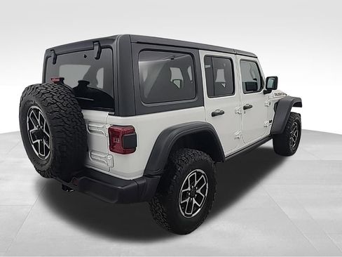 Used 2025 Jeep Wrangler Unlimited Rubicon image 4