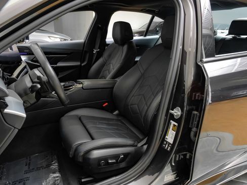 Used 2026 BMW 530i xDrive AWD/4WD image 35