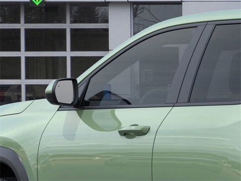 New 2026 Chevrolet Equinox LT image 12