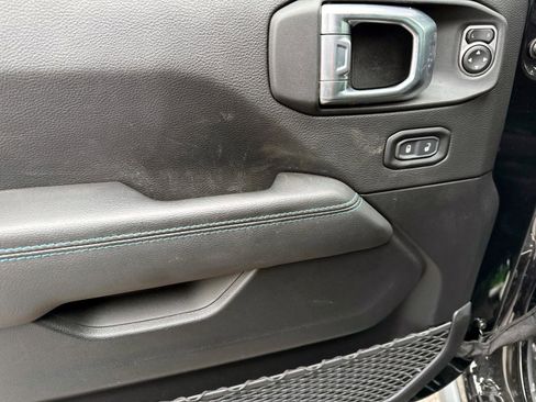 Used 2023 Jeep Wrangler Unlimited Rubicon 4xe image 10