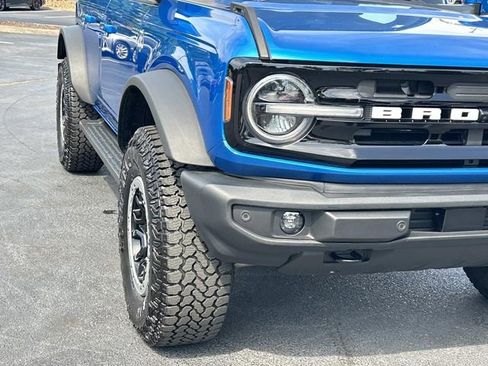 Used 2024 Ford Bronco Outer Banks w/ Sasquatch Package AWD/4WD image 10
