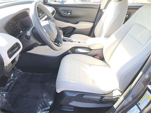 Certified 2024 Honda HR-V LX image 17