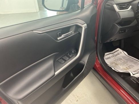 Used 2023 Toyota RAV4 XLE image 18