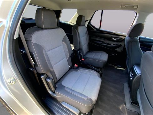 Used 2019 Chevrolet Traverse LT FWD image 20