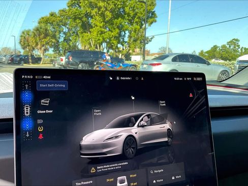 Used 2025 Tesla Model 3 Long Range image 19