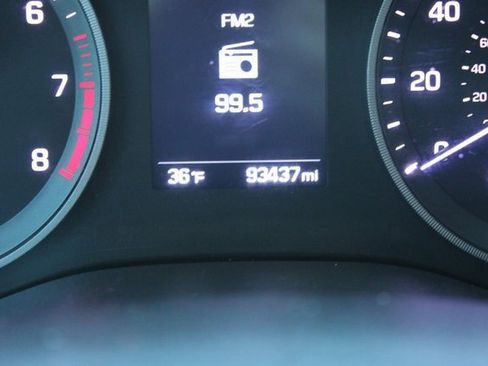 Used 2017 Hyundai Tucson SE image 9