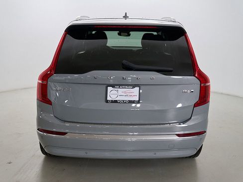 Certified 2025 Volvo XC90 B6 Plus AWD/4WD image 8