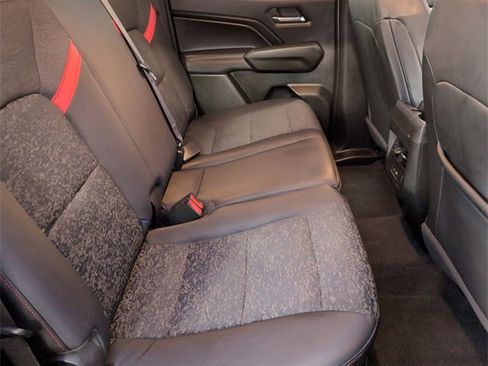 Used 2023 Chevrolet Colorado Z71 w/ Safety Package image 25