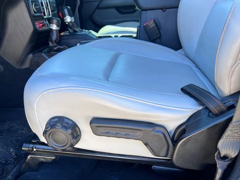 Certified 2021 Jeep Gladiator Mojave image 18