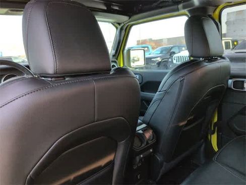 Used 2023 Jeep Wrangler Sahara w/ Cold Weather Group image 20