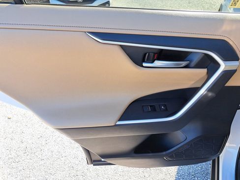 Used 2024 Toyota RAV4 Limited image 8