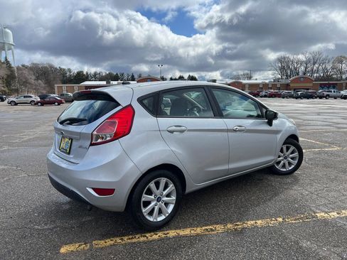 Used 2015 Ford Fiesta S image 9