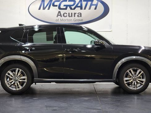 Used 2025 Acura ADX AWD image 3