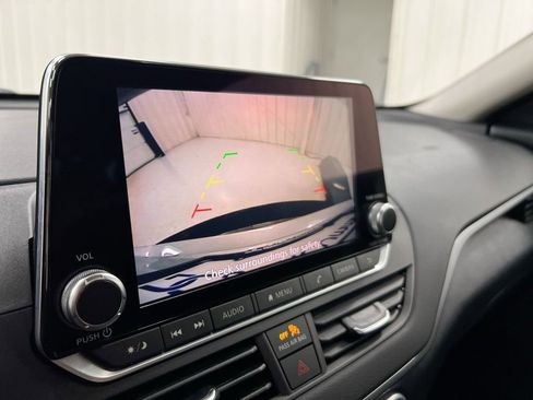 Used 2022 Nissan Altima 2.5 SV FWD image 15