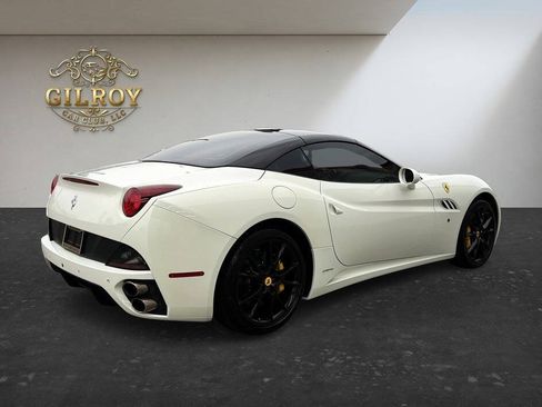 Used 2012 Ferrari California RWD image 25