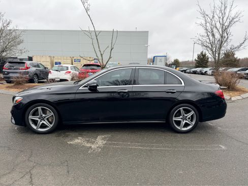 Used 2017 Mercedes-Benz E 300 4MATIC image 2