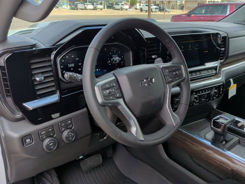New 2026 Chevrolet Silverado 1500 LT Trail Boss w/ LT Trail Boss Premium Package AWD/4WD image 15