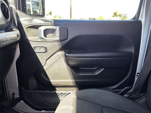 Certified 2023 Jeep Wrangler Unlimited image 16