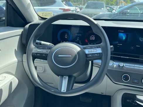 New 2026 Hyundai Kona SE AWD/4WD image 12