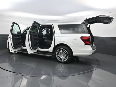 Used 2023 Ford Expedition Max Platinum AWD/4WD image 38