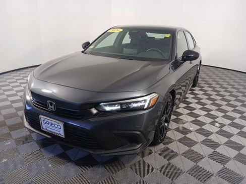 Used 2024 Honda Civic Sport image 3